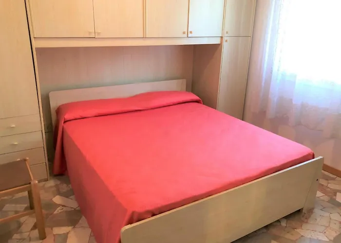 With Garden In Daire *