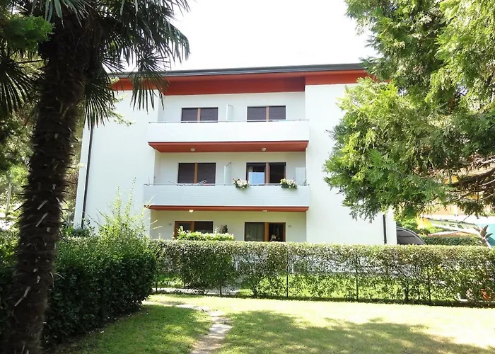 With Garden In Daire *